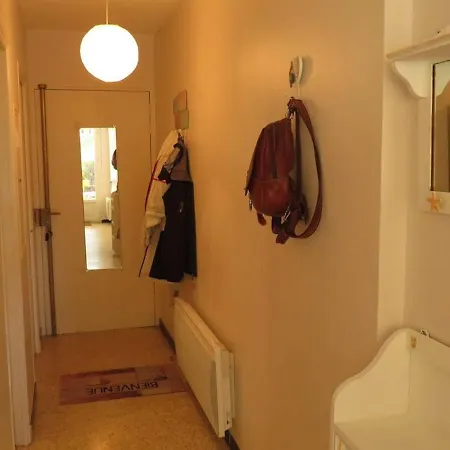 Apartamento T2 Climatise Avec Loggia A La Faviere, Proche Plages Et Commerces, Parking Inclus - Fr-1-610-2 *